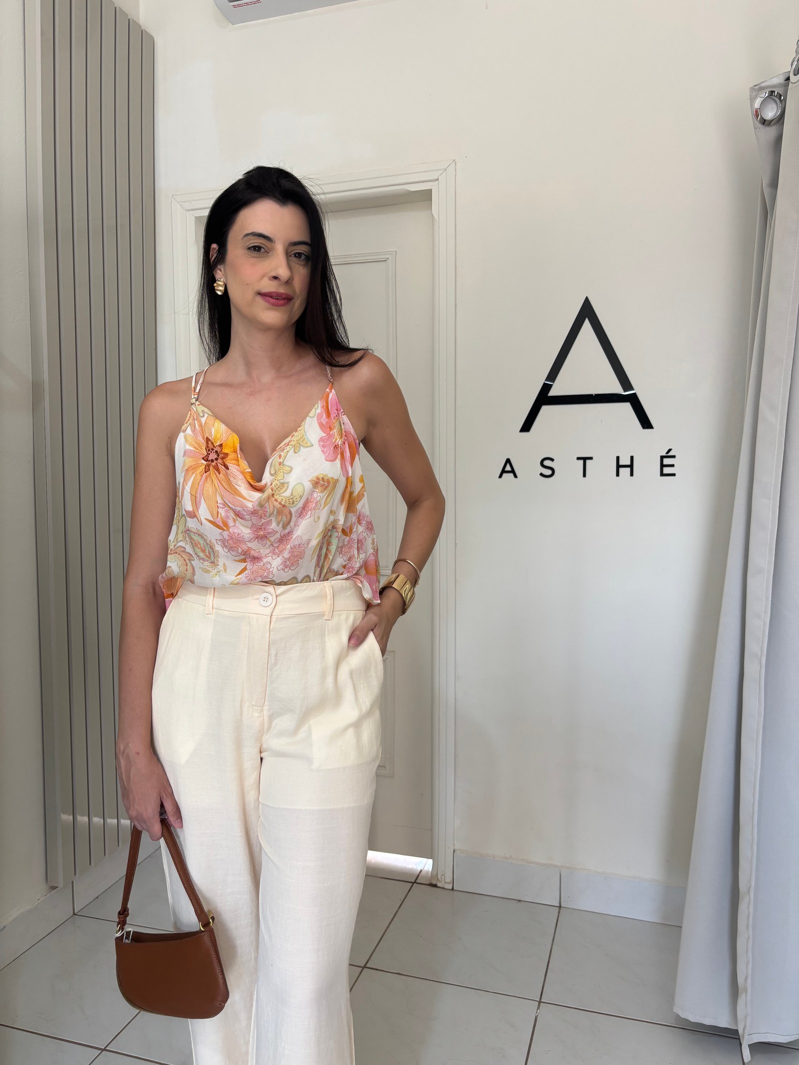 Blusa floral manacá