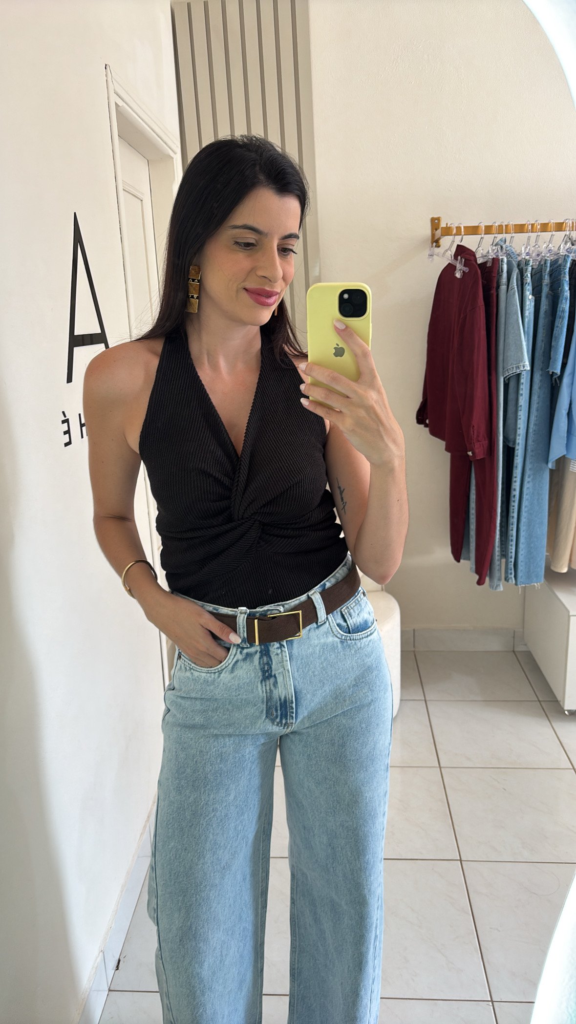 Blusa frente única nó